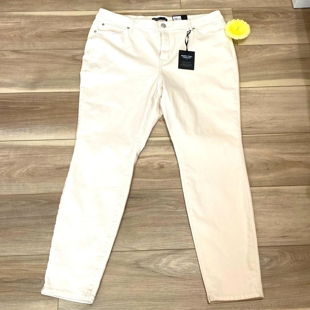 Brand New Simply Vera Wang Power Stretch Denim - Picture 1 of 10